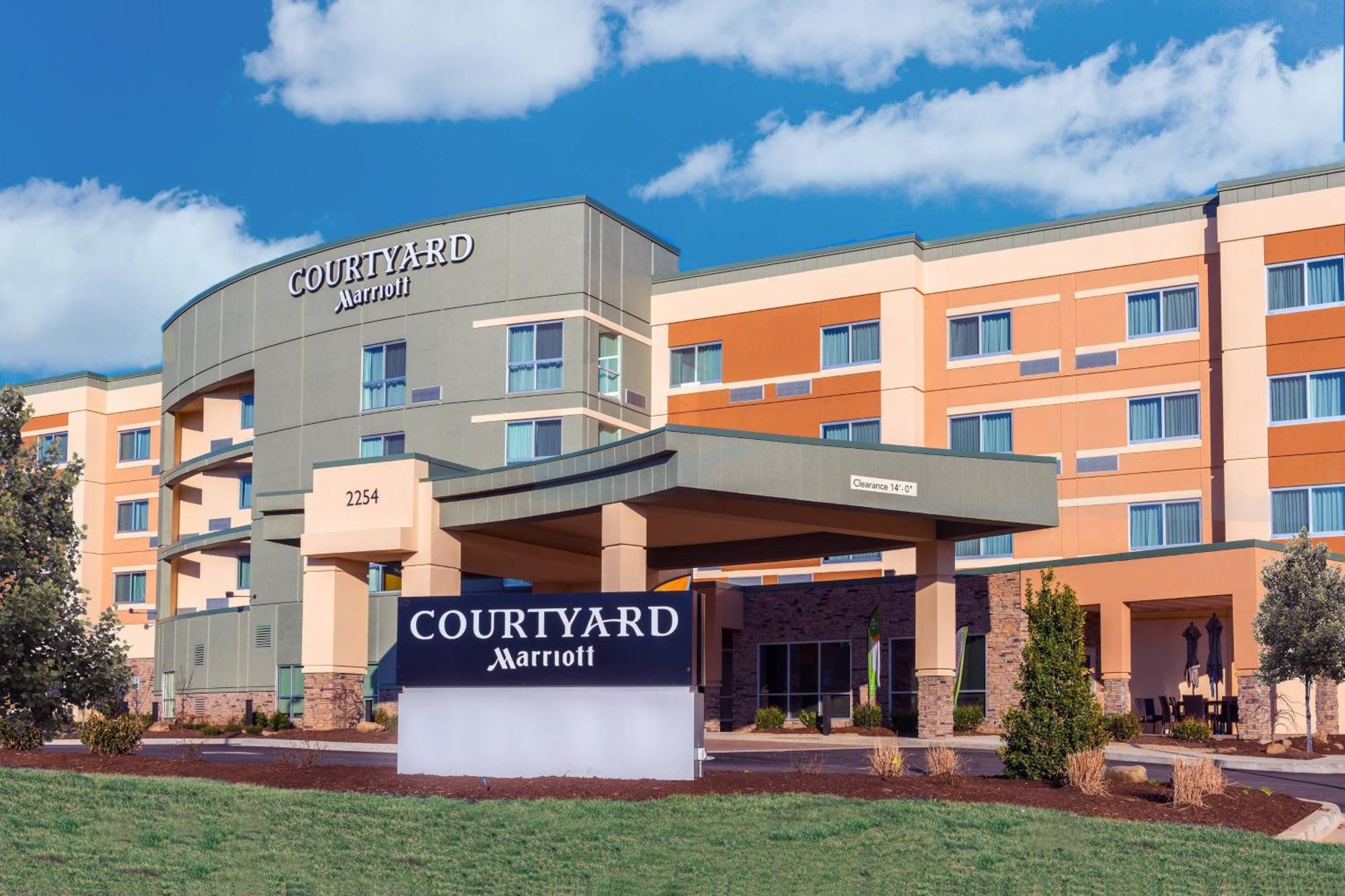 Courtyard By Marriott Сомерсет Экстерьер фото