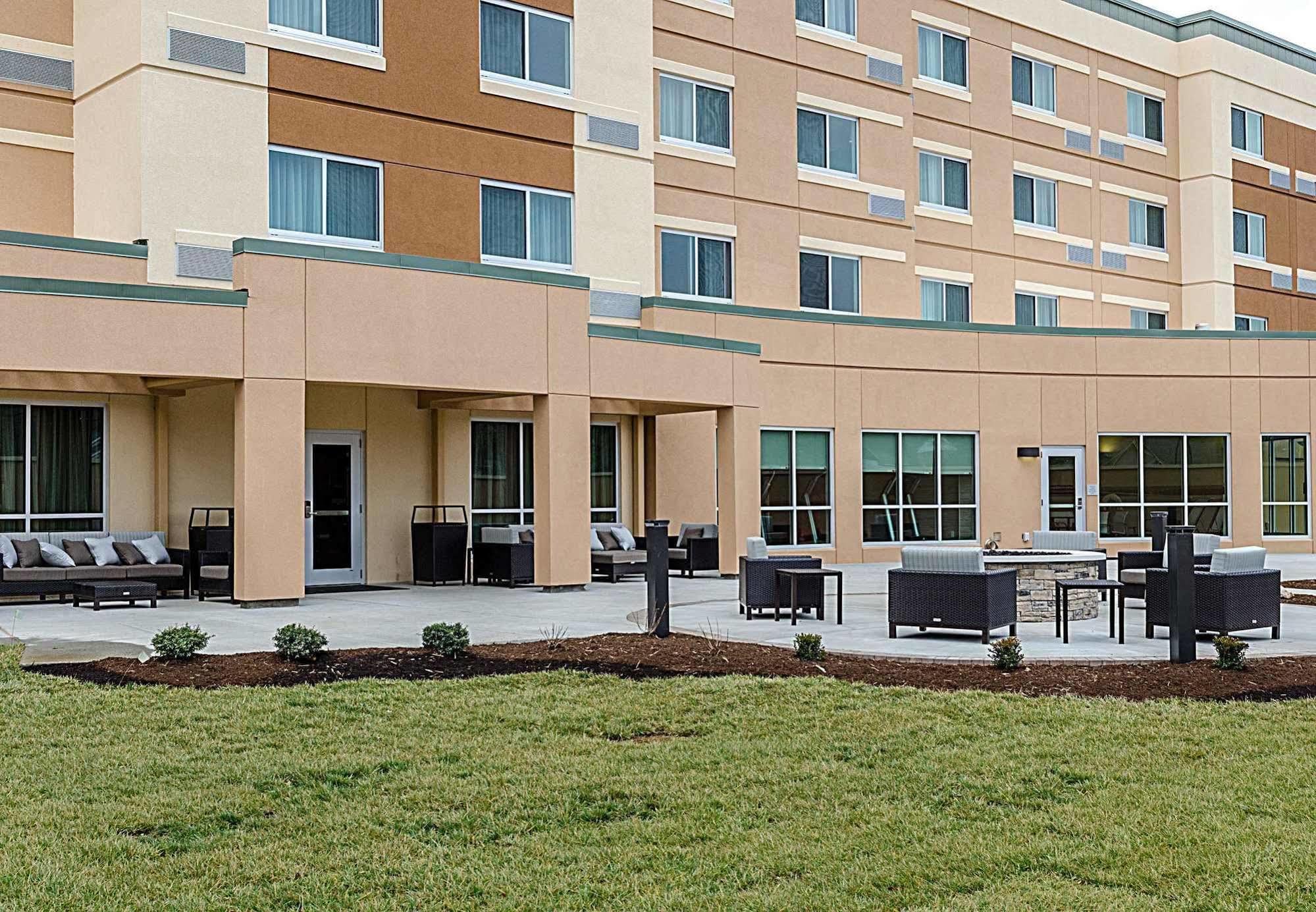 Courtyard By Marriott Сомерсет Экстерьер фото