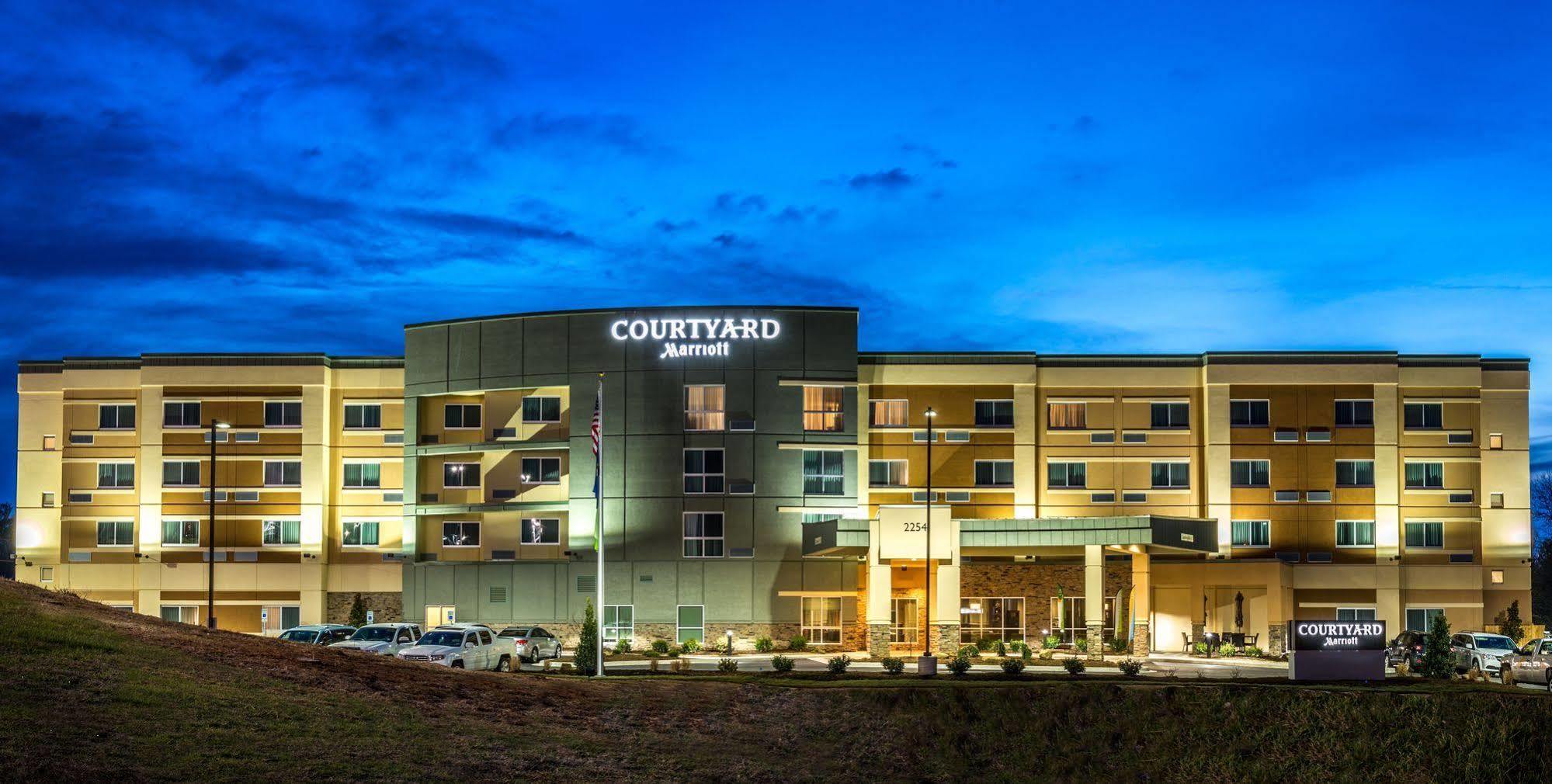 Courtyard By Marriott Сомерсет Экстерьер фото